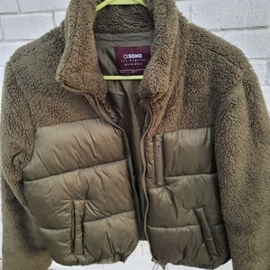 Green puffer / sherpa jacket